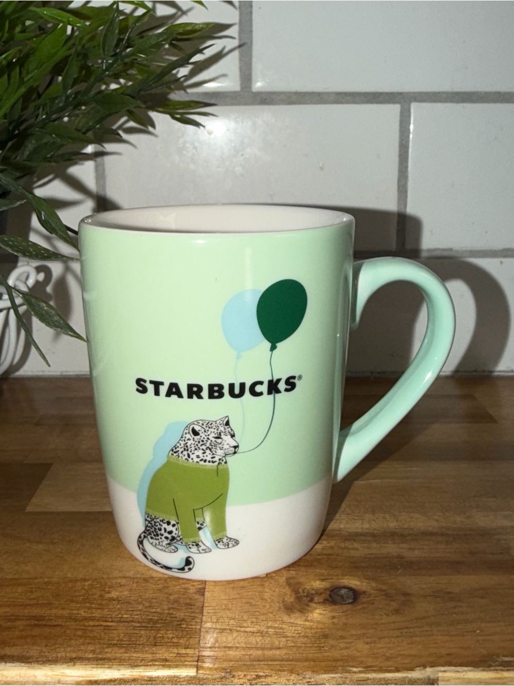 2020 STARBUCKS Leopard/Balloons Mug 10fl.oz.